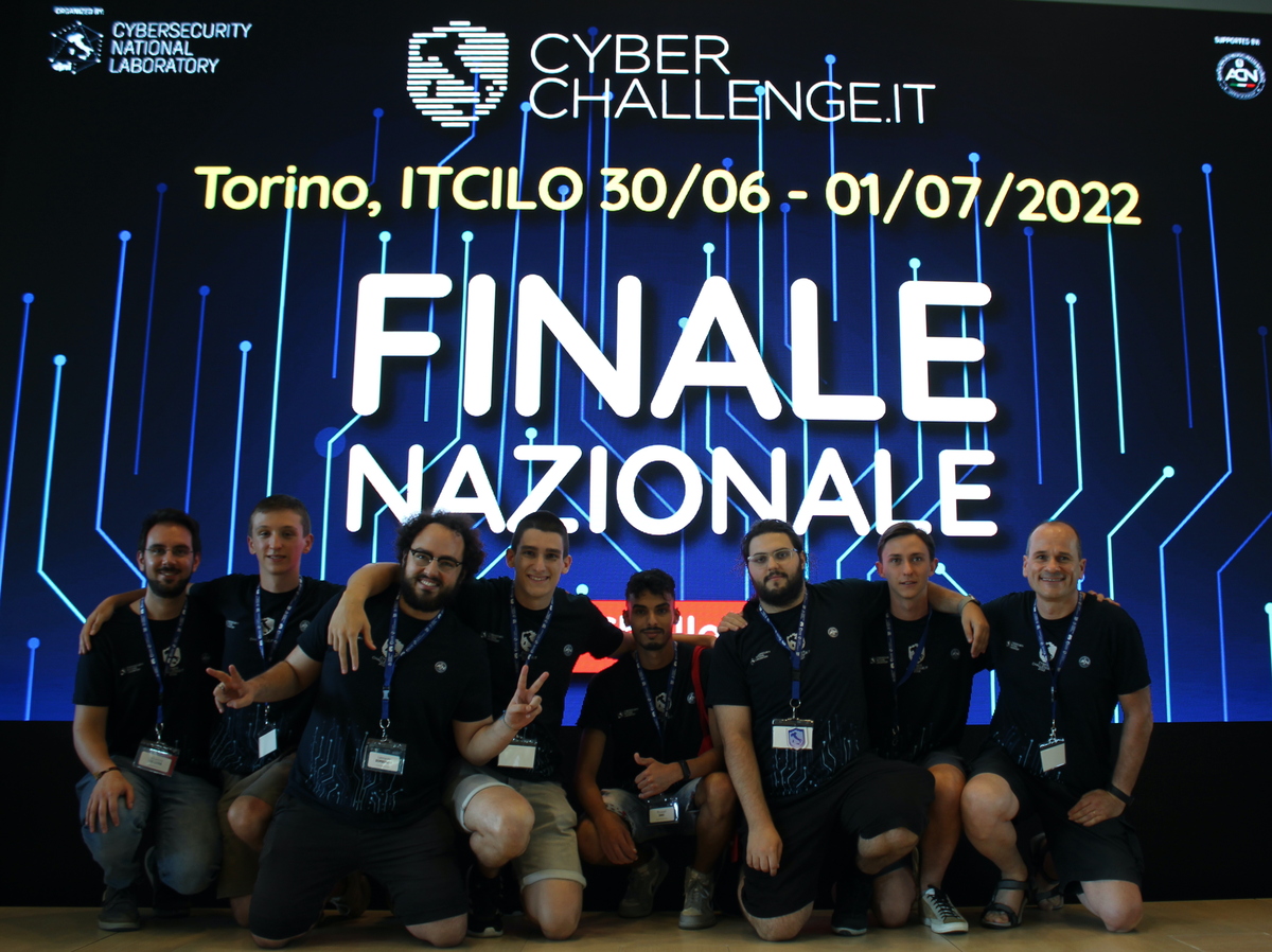 CCIT2022_teamUnifeAllaFinaleNazionale_lowRes.jpg