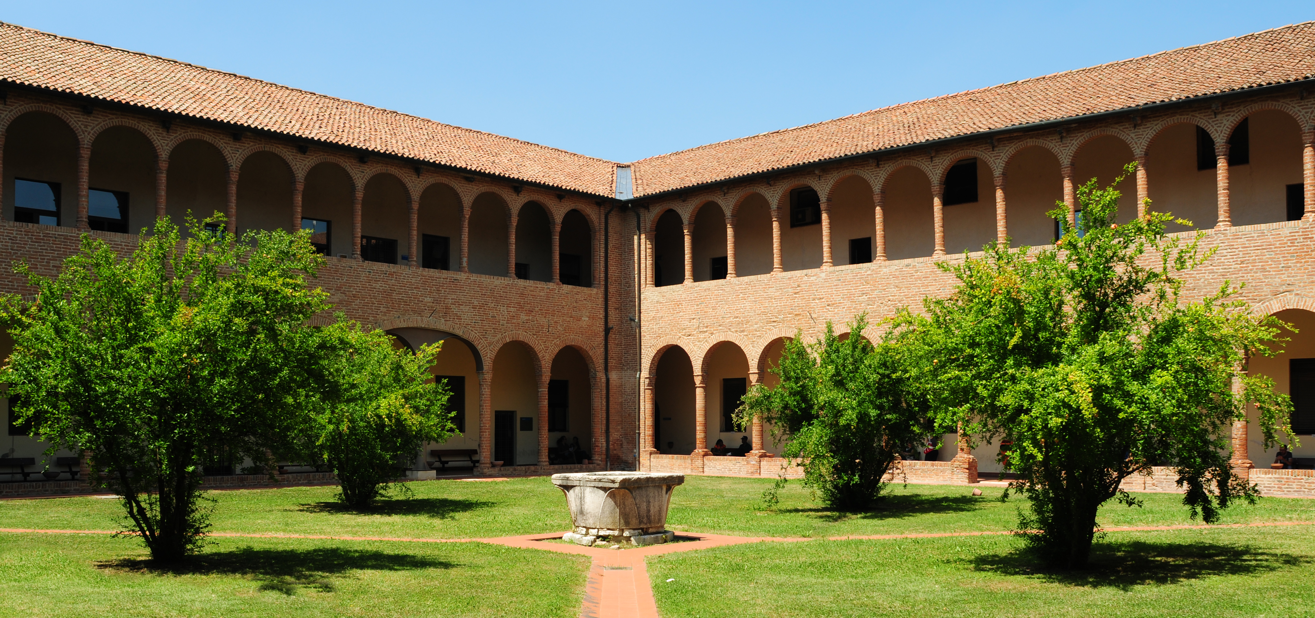 Chiostro Santa Maria Consolazione